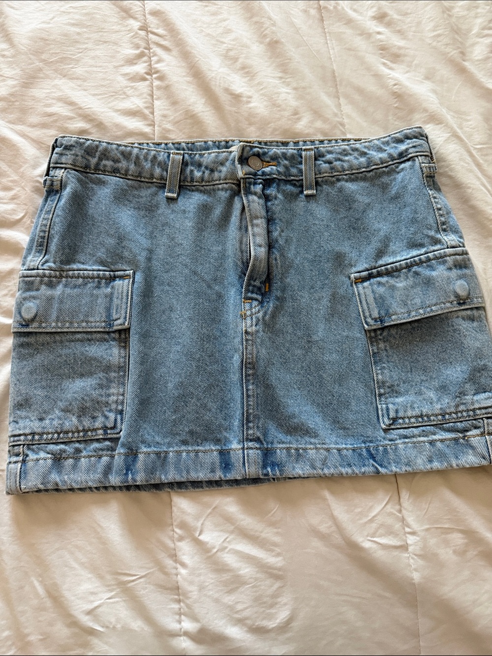 Levi's 94 Cargo Mini Skirt